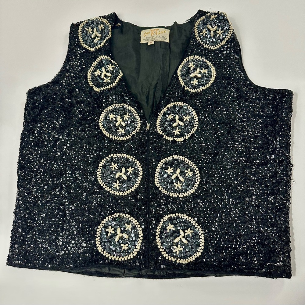 Cyn Les Vintage Vest fully Beaded. Women’s size Medium 100% wool